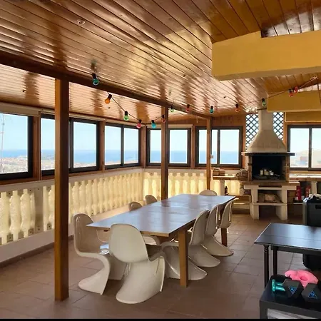 Modern Arguineguin Daire *